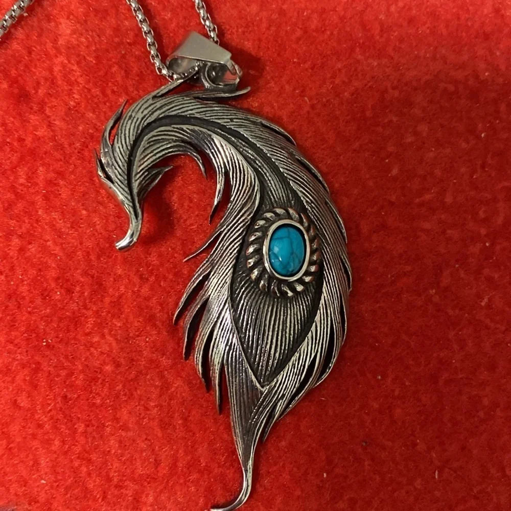 Native Feather Turquoise Stone Pendant Necklace